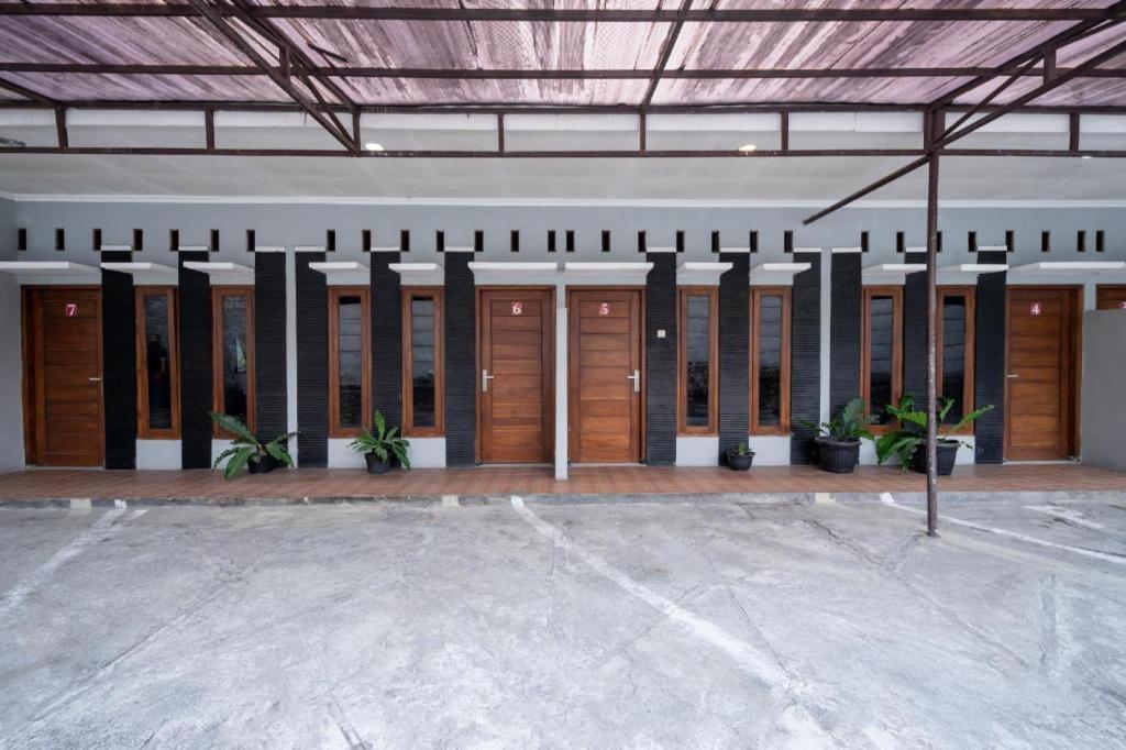 Wisma Putra Jaya Hotel Kaliurang Exterior foto